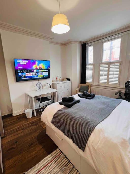 Lovely 2 Bedroom Ground Floor Flat With Garden. London Exterior foto