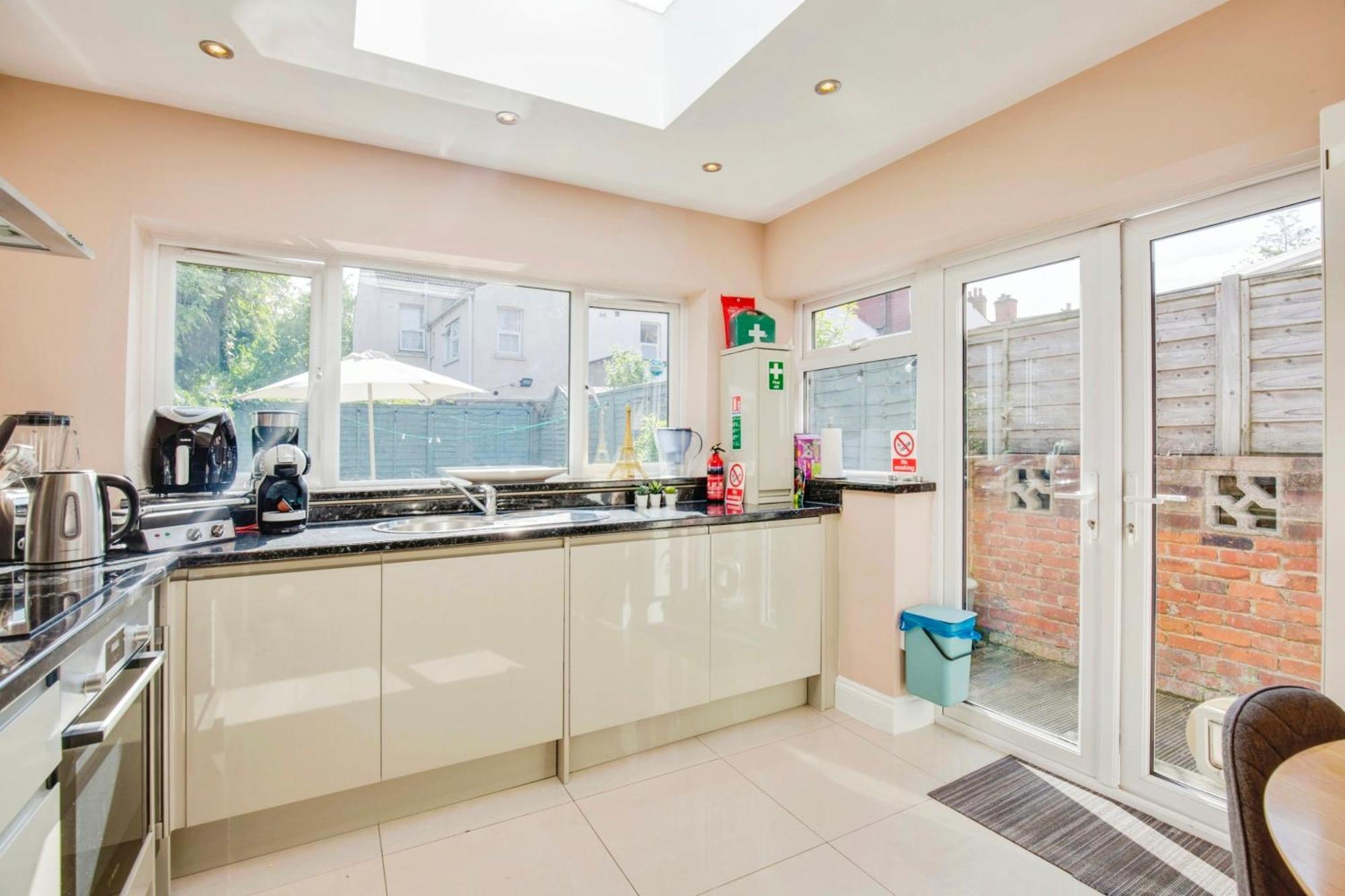 Lovely 2 Bedroom Ground Floor Flat With Garden. London Exterior foto