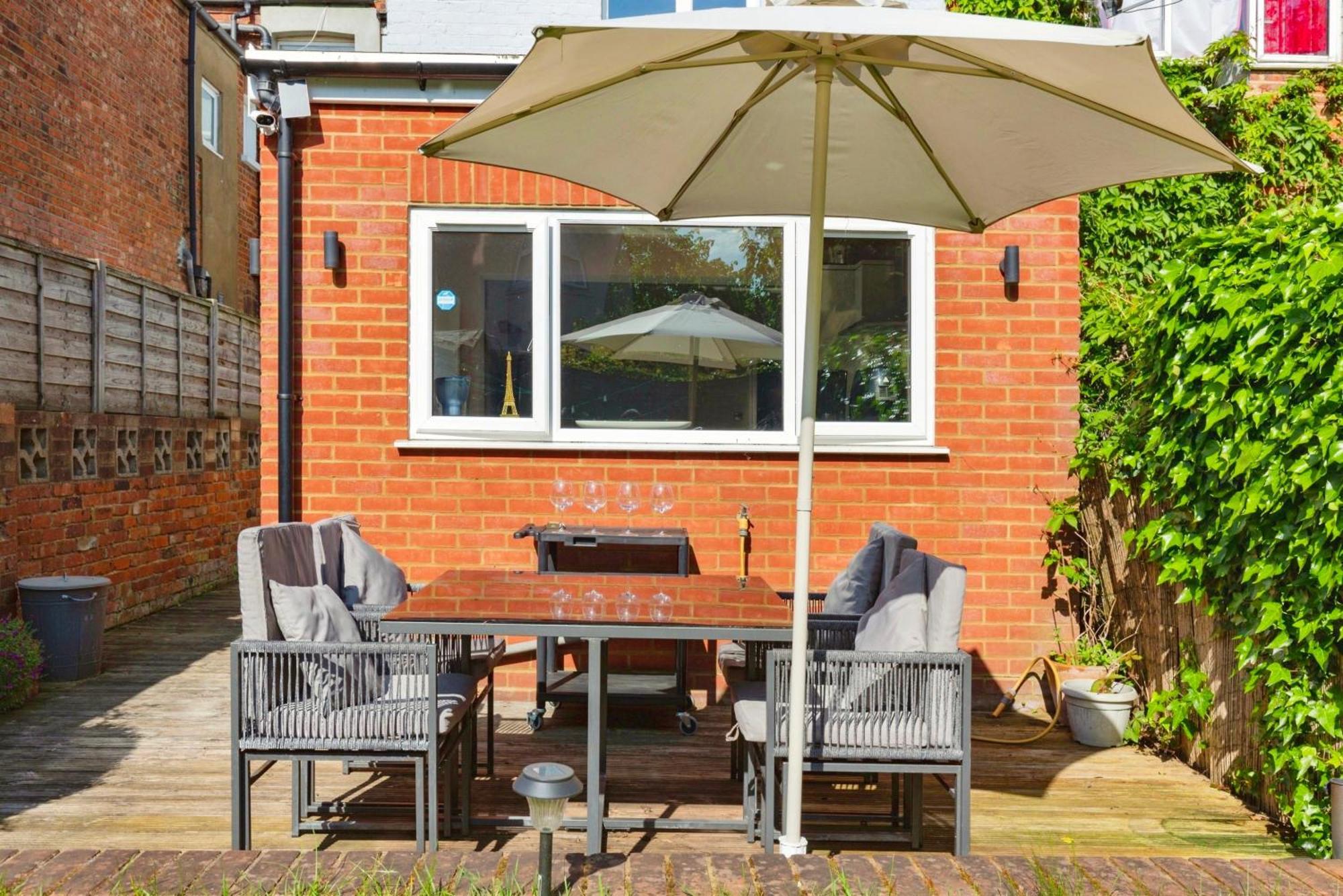 Lovely 2 Bedroom Ground Floor Flat With Garden. London Exterior foto